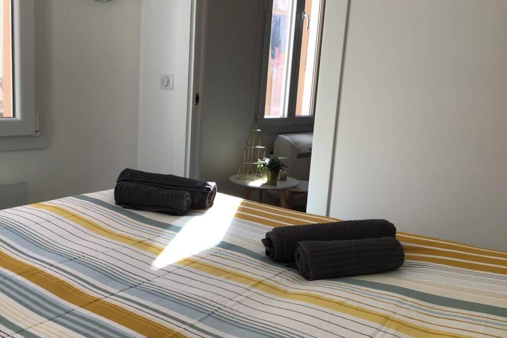 Appartement 2 Chambres Refait A Neuf, Climatise, A 2 Min De La Mer Nizza Exterior foto
